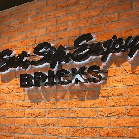 26Bricks Luxury Suites Oradea Dış mekan fotoğraf