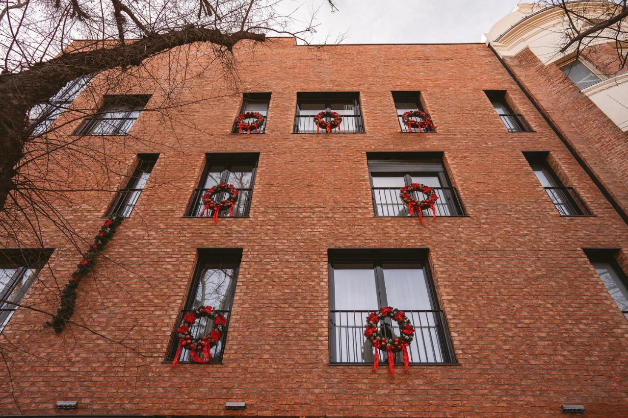 26Bricks Luxury Suites Oradea Dış mekan fotoğraf