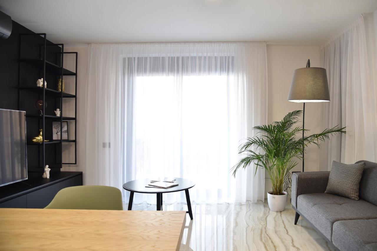 26Bricks Luxury Suites Oradea Dış mekan fotoğraf