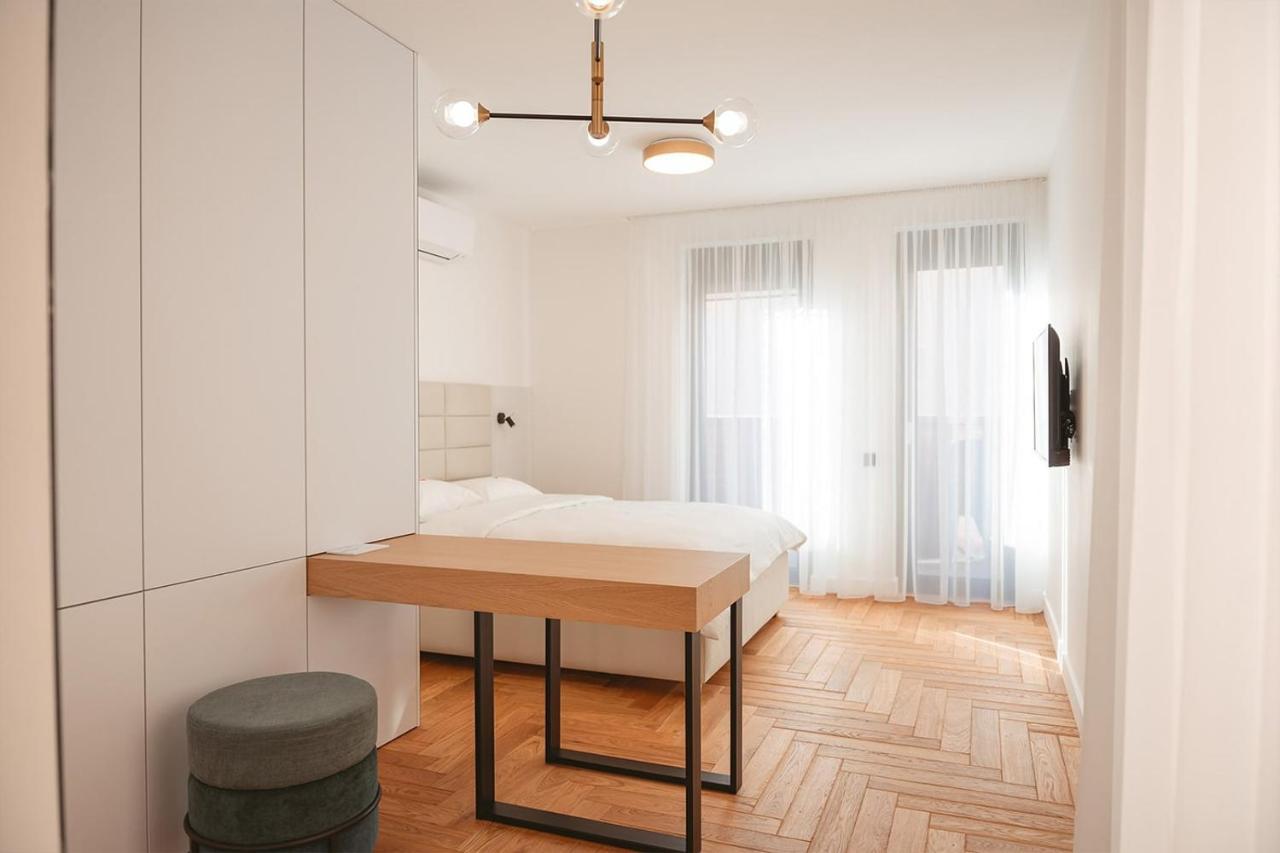26Bricks Luxury Suites Oradea Dış mekan fotoğraf