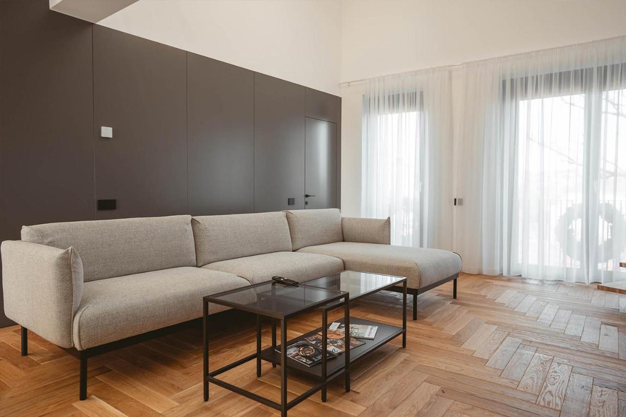 26Bricks Luxury Suites Oradea Dış mekan fotoğraf